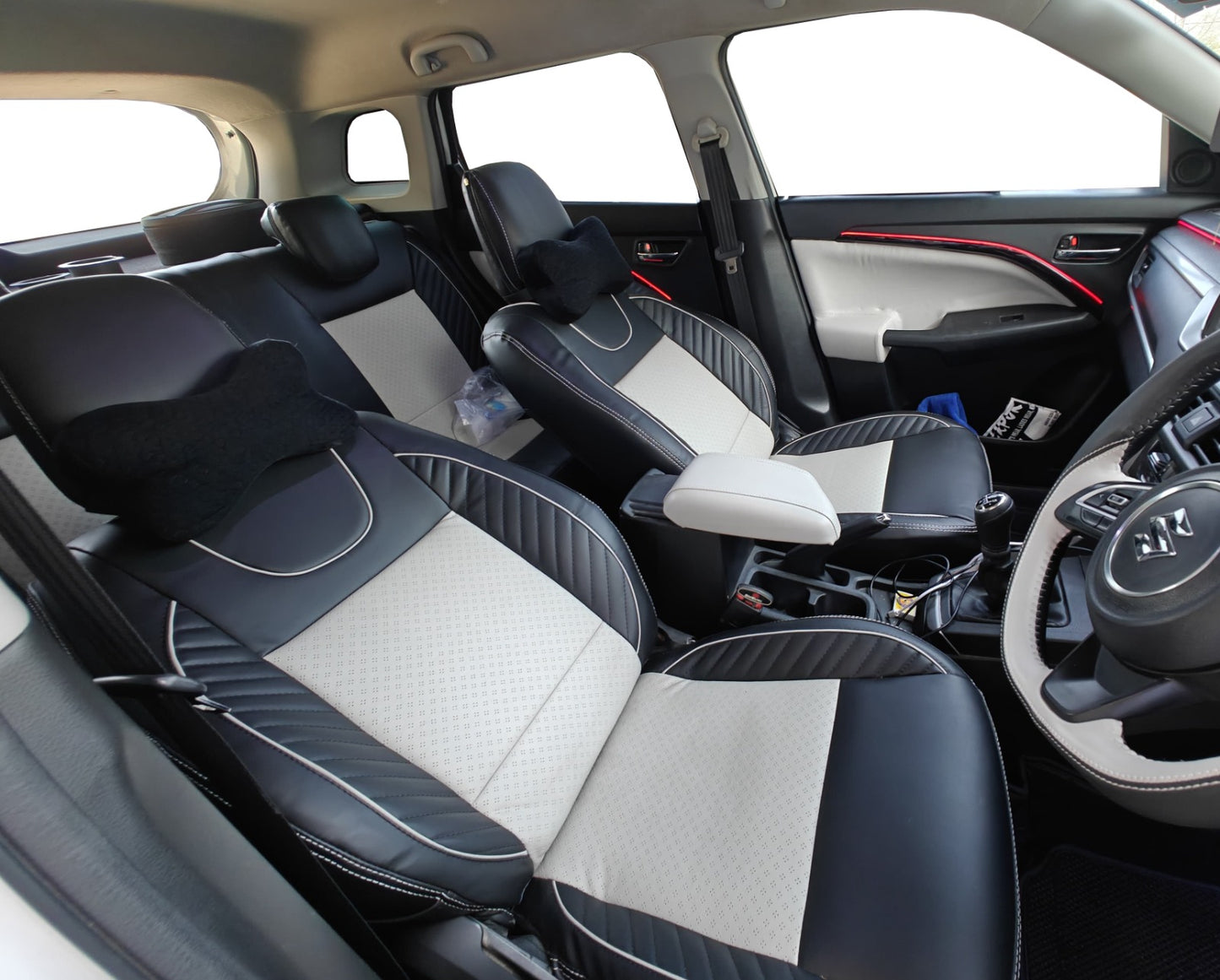 AUTOFIT LEATHER CAR SEAT COVER FOR (MARUTI BREZZA 2022-2025) SIGNATURE DESIGN (COLOUR - BLACK I GREY)