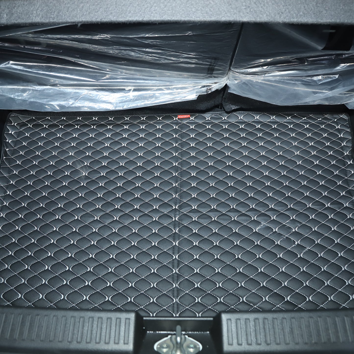 XUV 700 MAT FOR DICKY