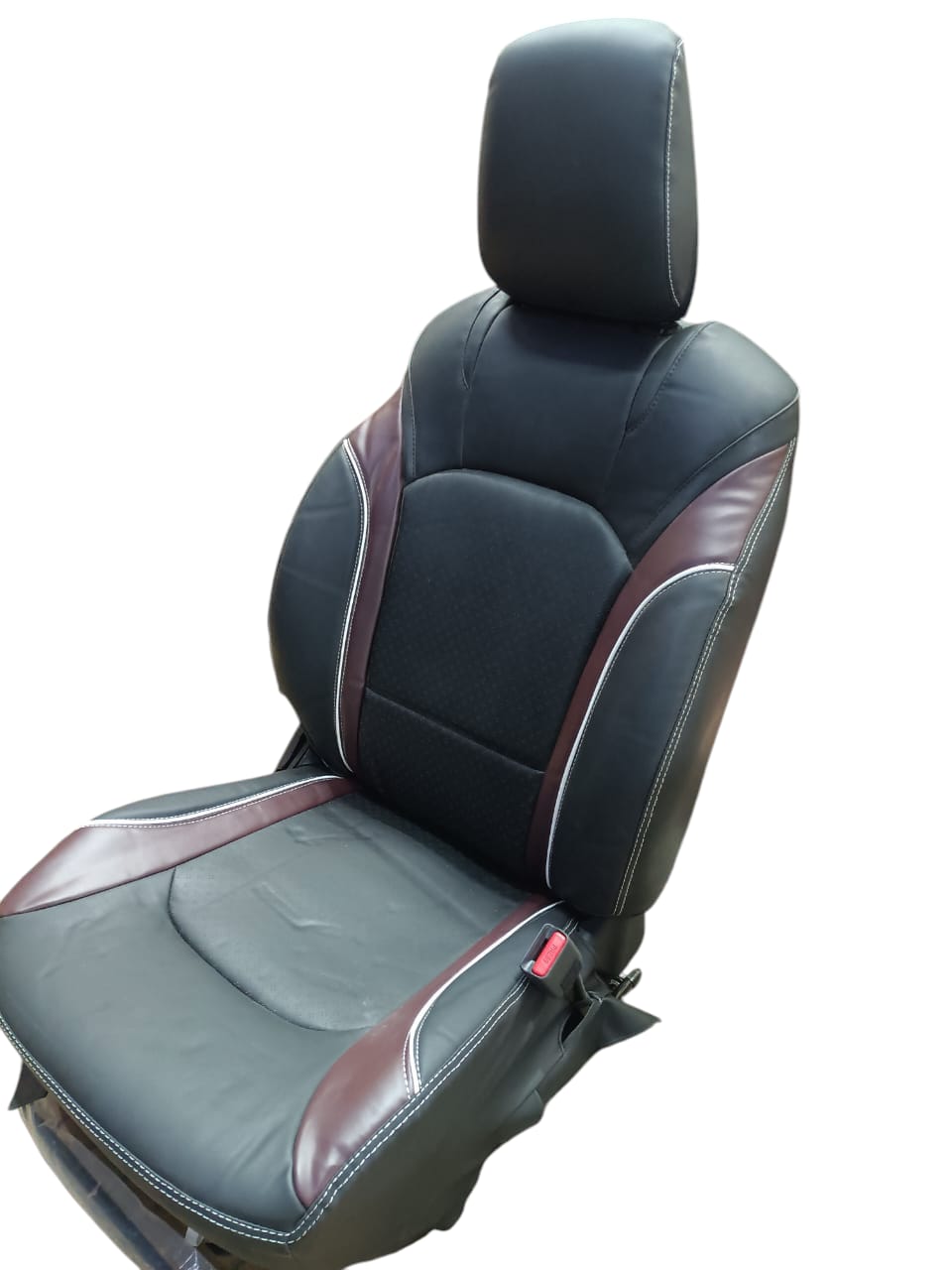 AUTOFIT LEATHER CAR SEAT COVER FOR (MARUTI BALENO) U-FLASH DESIGN (COLOUR BLACK D-MAROON)