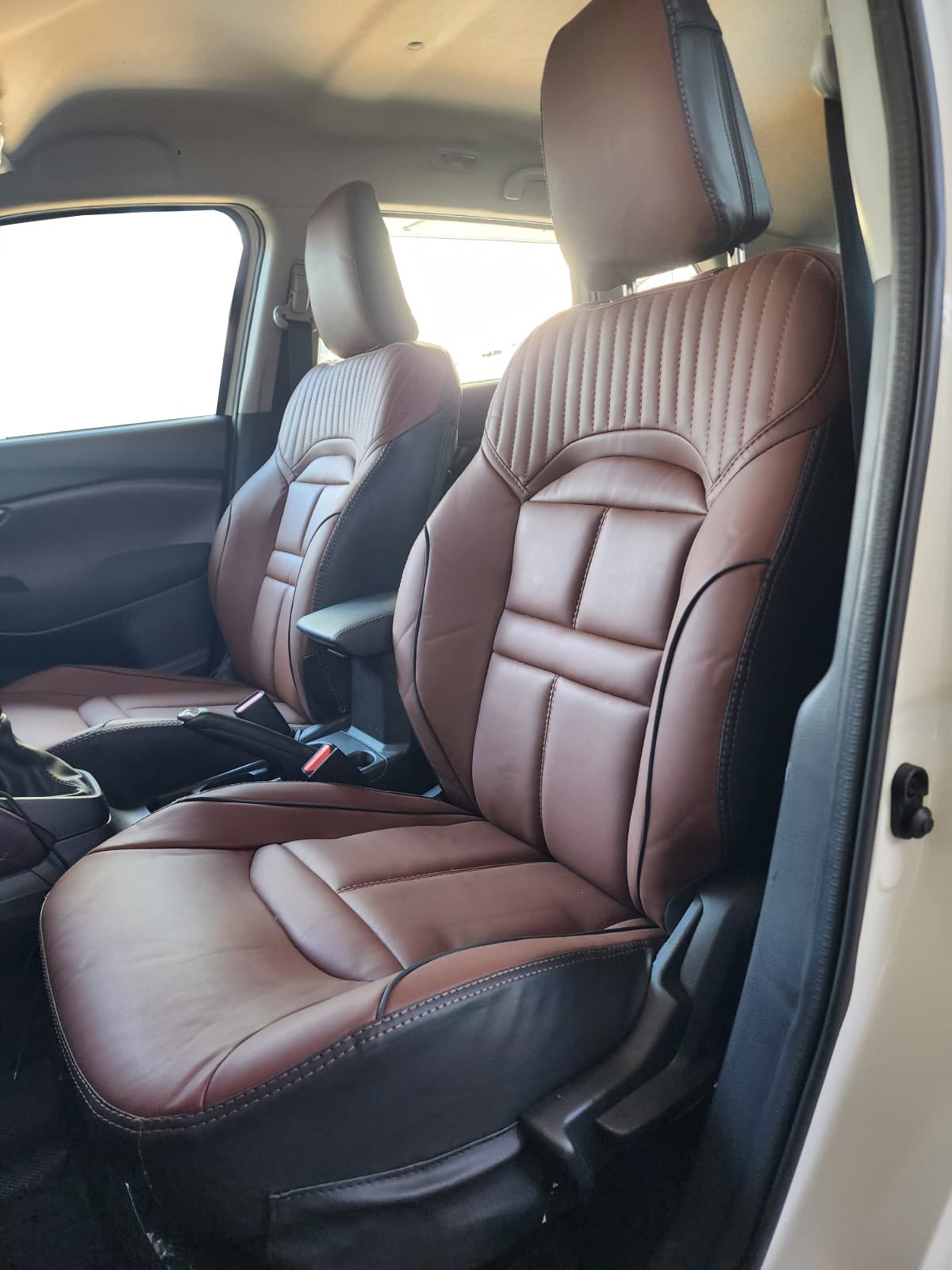 AUTOFIT LEATHER CAR SEAT COVER FOR (MARUTI GRAND VITARA) URBAN DESIGN (COLOUR CHESTNUT BLACK) - Autofit